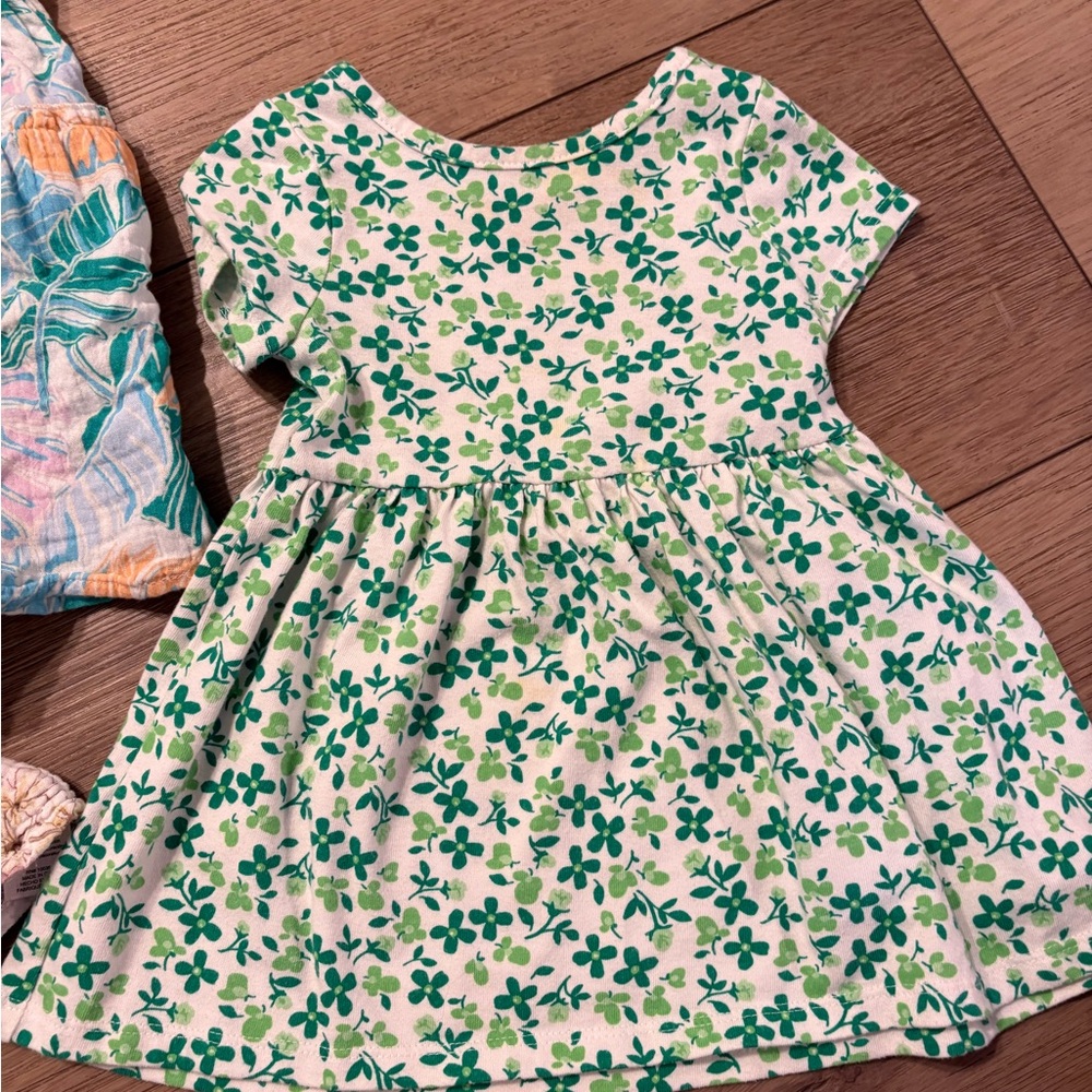 18M Spring/Summer Large Bundle - Picture 8 of 16